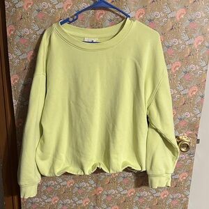 Universal Thread Beige Crewneck Sweatshirt